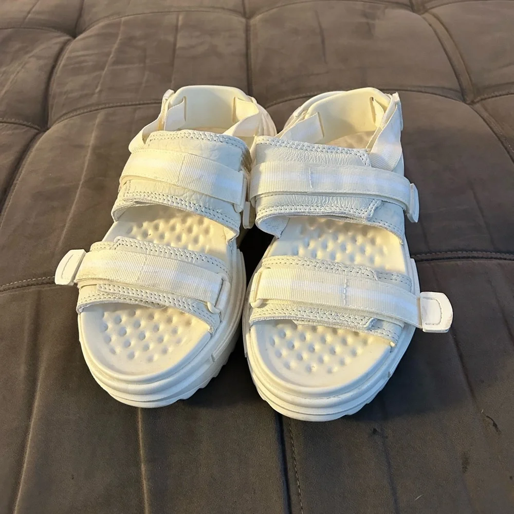 Women's White Strappy Platform Sport Sandals - Picture 1 of 3